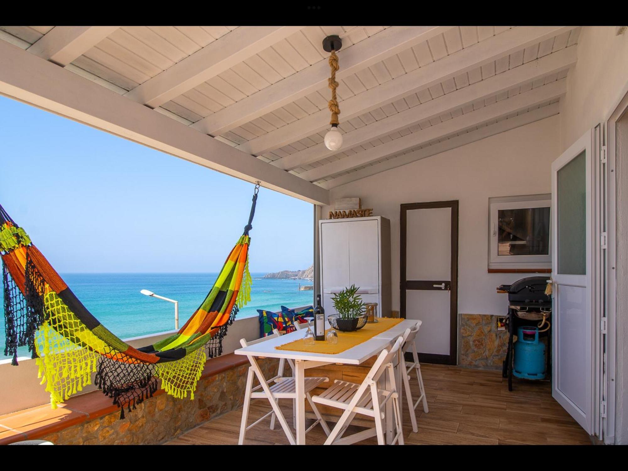Wake Up To The Sea In Charming House In Aljezur