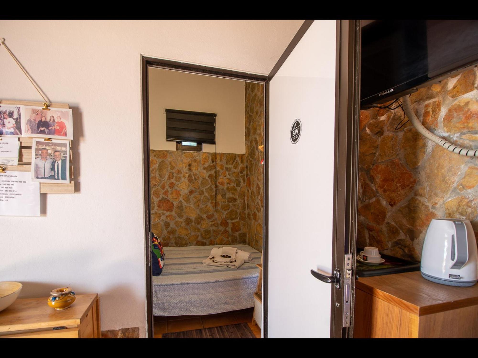 Wake Up To The Sea In Charming House In Aljezur