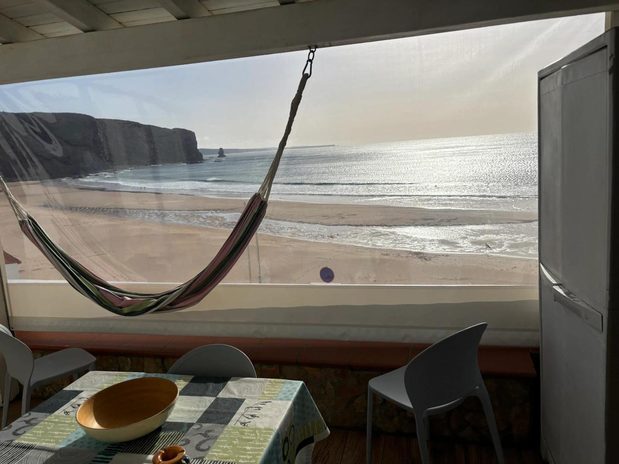 Vakantiehuis Wake Up To The Sea In Charming House In